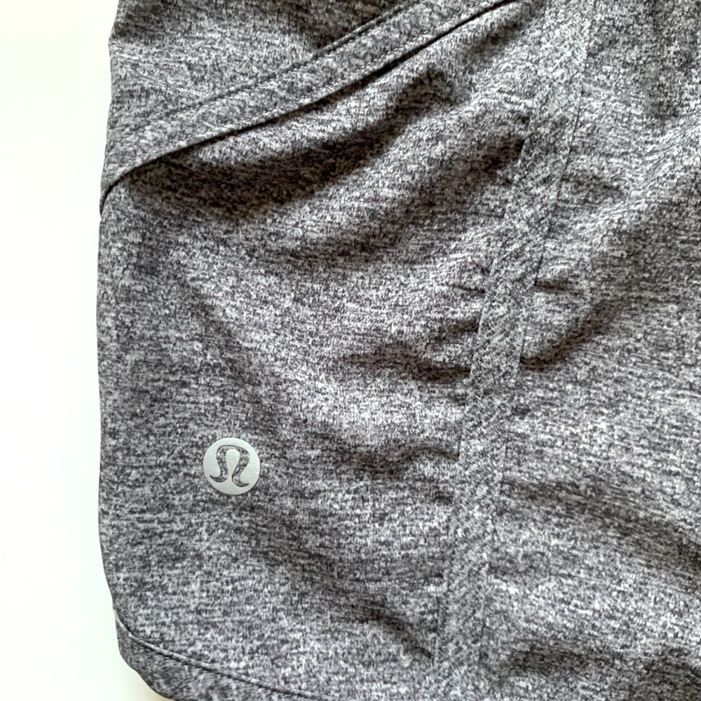 Lululemon Tracker Low-Rise Lined Short 4" - Picture 4 of 5